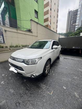 MITSUBISHI OUTLANDER 2.0 16V GASOLINA 4P AUTOMÁTICO MITSUBISHI OUTLANDER 2.0 16V GASOLINA 4P AUTOMÁTICO